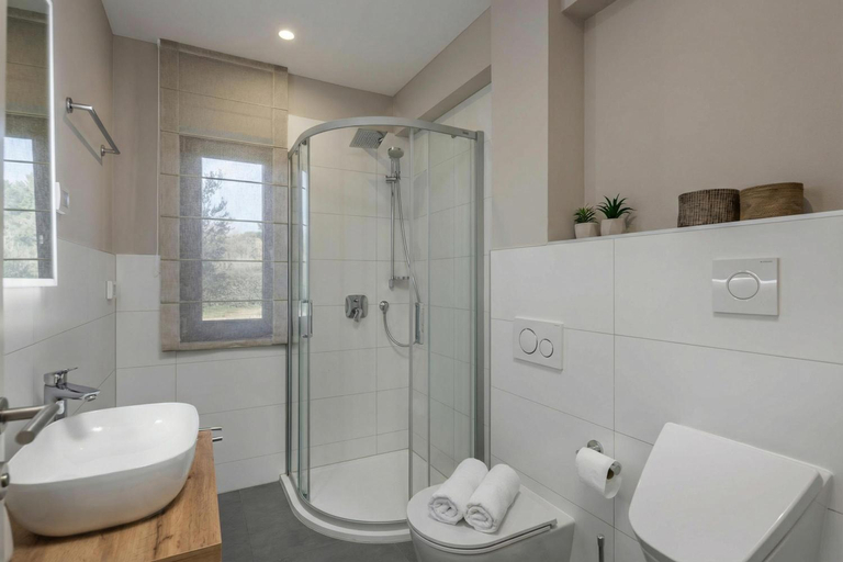 Bathroom 4, Villa Centinera with Private Pool - Happy Rentals, Medulin