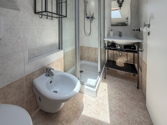 Bathroom 4, Casa Nuvola, Ancona