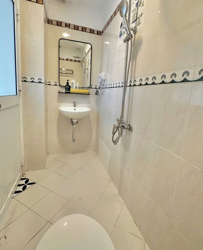 Bathroom 2, Song Xanh Hotel, District 7