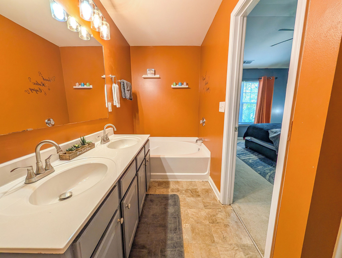 Bathroom 3, 3BR Gem with Pool Table at Gated Community with Children's Playground, Atlanta