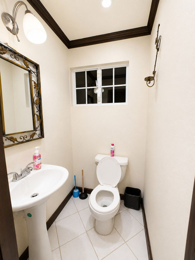Bathroom 2, Villa Augustas