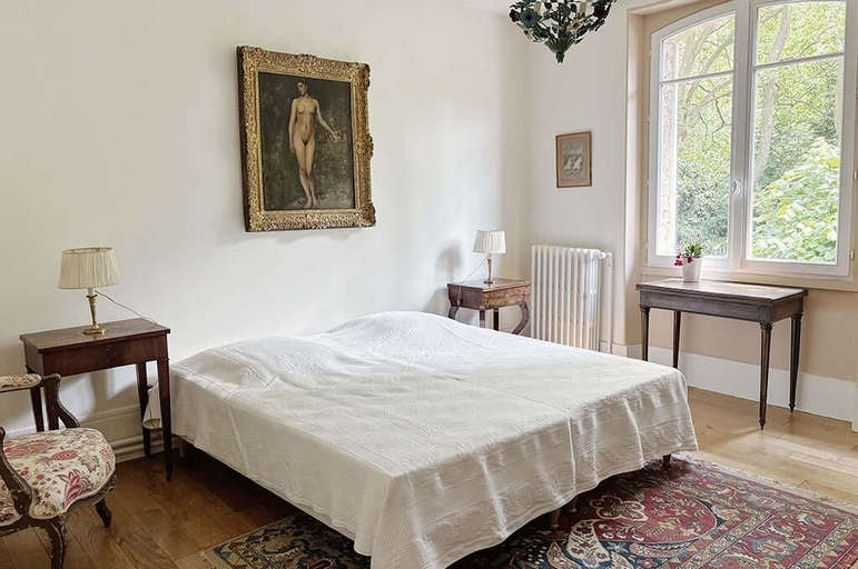Bedroom 4, L'Auberge 91530, Essonne