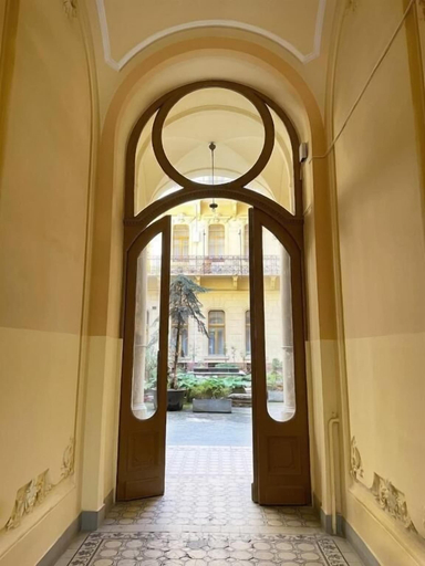 Others 4, Klauzal Apartman, Budapesti