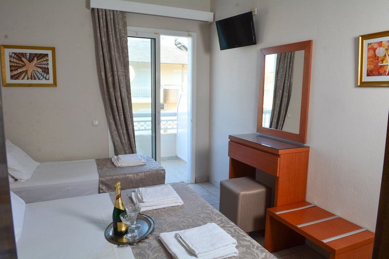 Others 4, Hotel Hermes, Central Macedonia