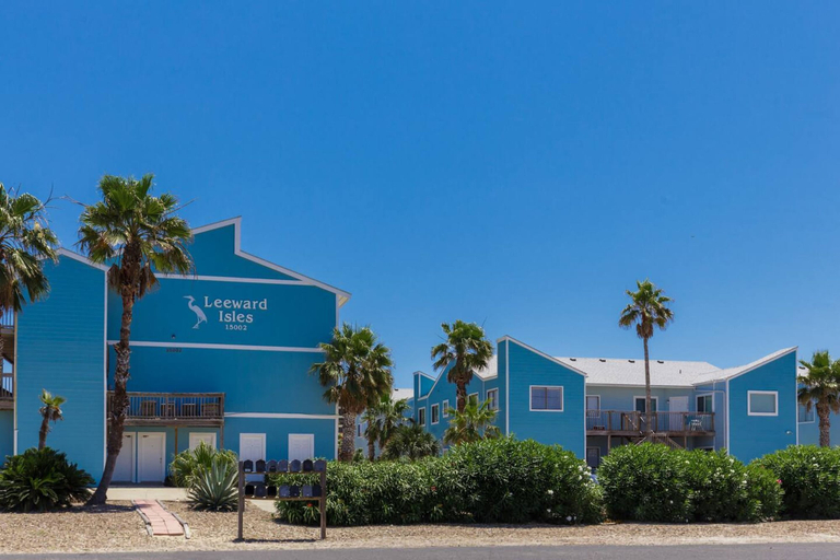 Room 4, 1BR Quaint First Floor 3 min Walk to Beach, Nueces