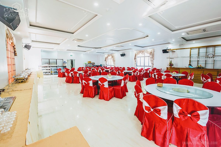 Food & Drinks, Quang Tung Cat Ba Hotel, Cát Hải