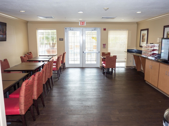 Food & Drinks 4, Extended Stay America - Orlando - Convention Ctr - 6443 Westwood, Orange