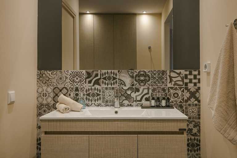 Bathroom 4, Fileas Art, Crete