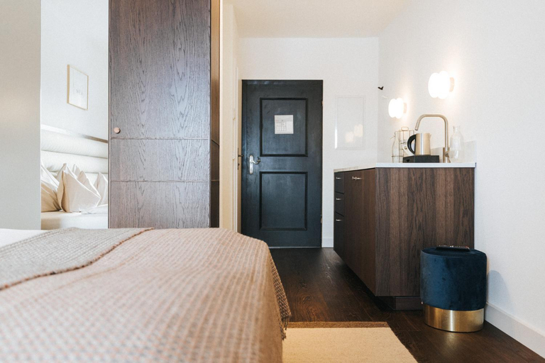 Bedroom 3, VILLA OXA - Design Boutique Hotel, Zell am See