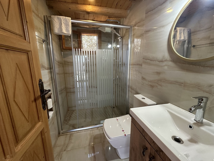 Bathroom 5, Doganin Ruhu Otel, Bungalow & Restaurant, Kaş
