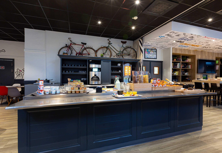 Food & Drinks 5, B&B HOTEL Orléans Centre Foch, Loiret