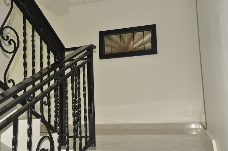 Others 5, Le Suites Serviced Apartments, Tema