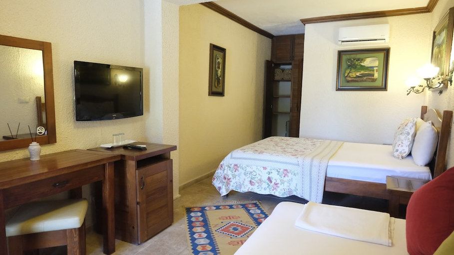 Bedroom 4, Ada Bacchus Hotel, Bozcaada