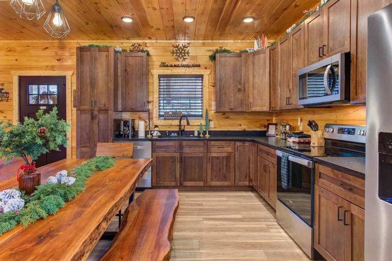 Private kitchen 5, Pine Haven Cabin, Sevier