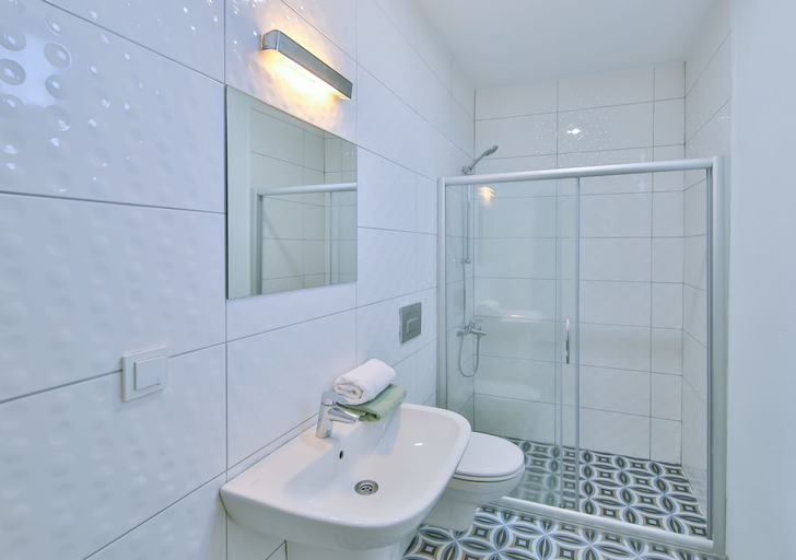 Bathroom 4, EV Apartments, Serik