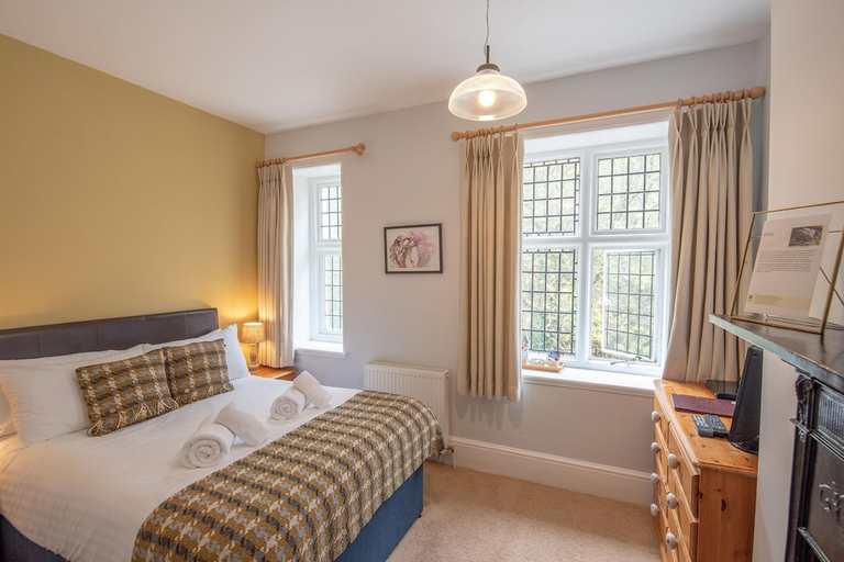 Bedroom 2, Hunters Inn, Devon