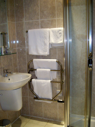 Bathroom 3, Carousel Hotel, Lancashire