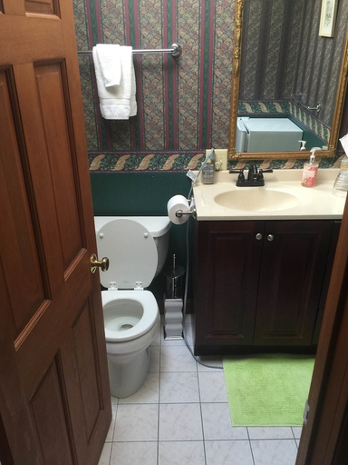 Bathroom 3, Eastgate Inn B&B, Berkshire