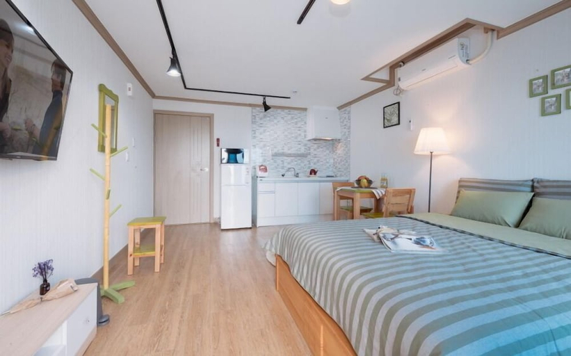 Bedroom 2, Haedeulchae Pension, Yeosu