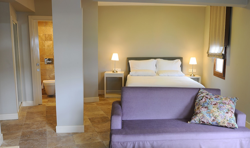 Bedroom 4, Teos Lodge Pansiyon & Restaurant, Seferihisar