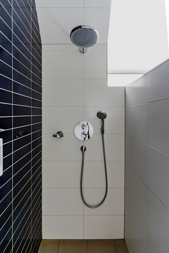 Bathroom 4, Apartments De Hallen, Amsterdam