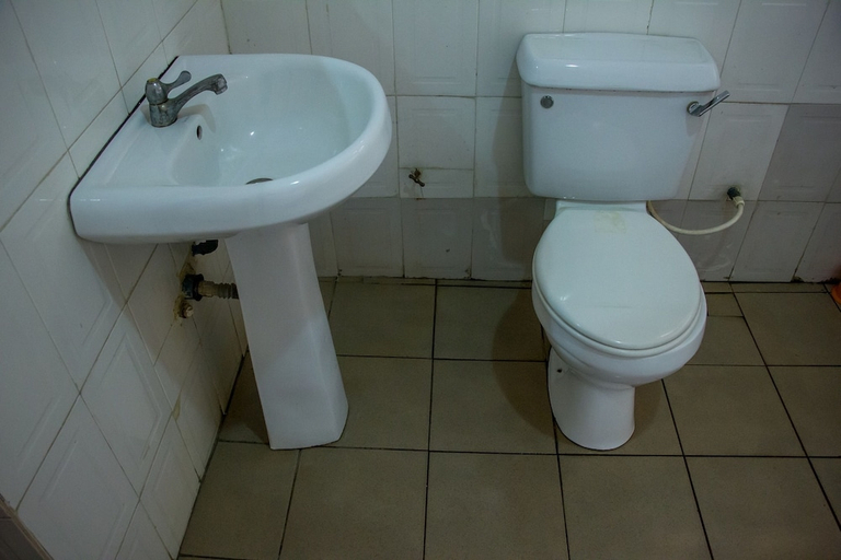 Bathroom 3, Oak Hotels, Amuwo Odofin