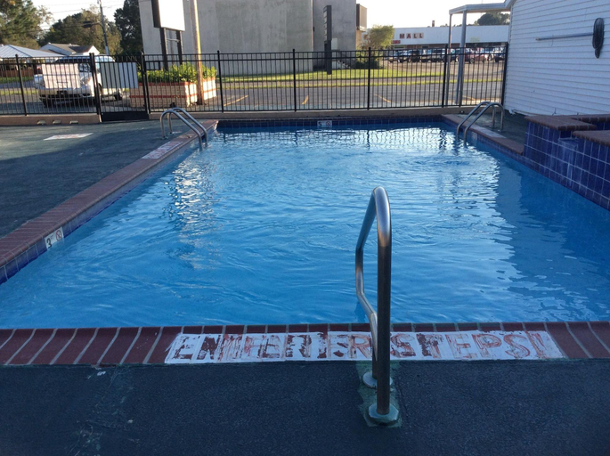 Sport & Beauty, Budget Inn And Suites, Vermilion