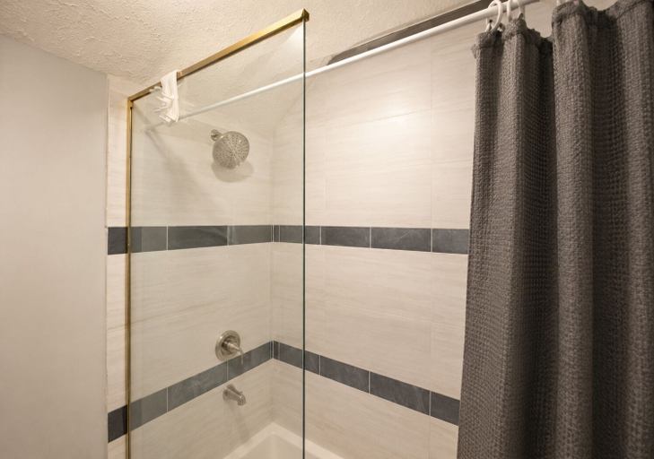 Bathroom 3, South Bend Boutique Stay, Saint Joseph