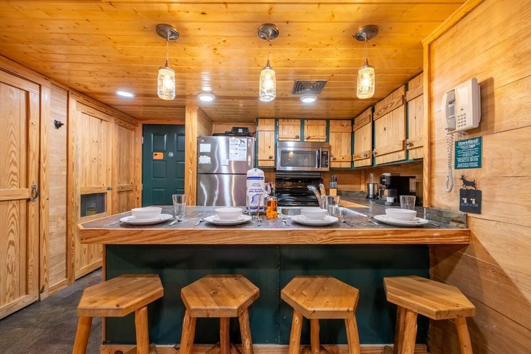 Private kitchen 3, Z - Black Bear Hideout, Sevier