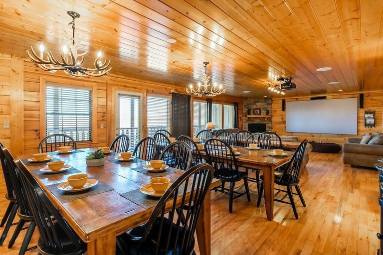 Dining 4, Smoky Mountain Mansion, Sevier