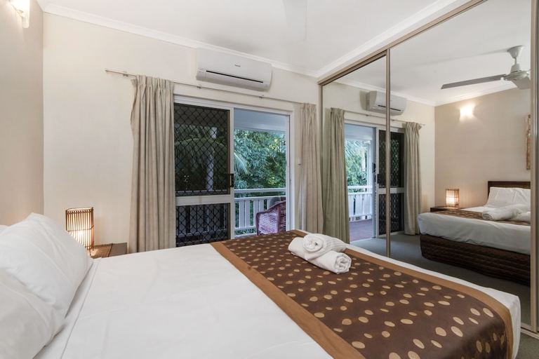 Bedroom 3, Nimrod Resort, Douglas