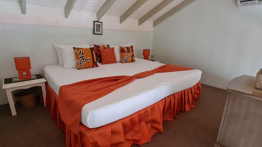 Bedroom, Tropical Beach Suite