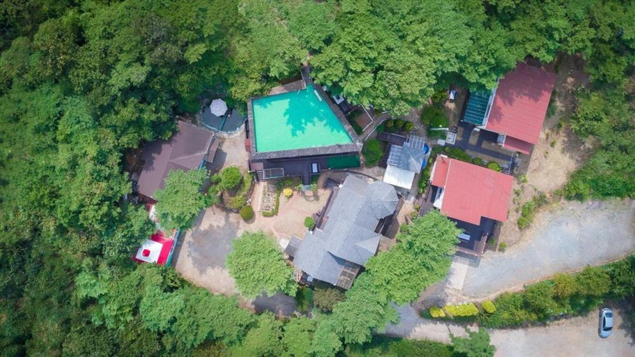 Others 5, Taean Geuttaegeu Pension, Taean