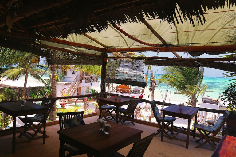 Food & Drinks 5, Mango Beach house, Kusini