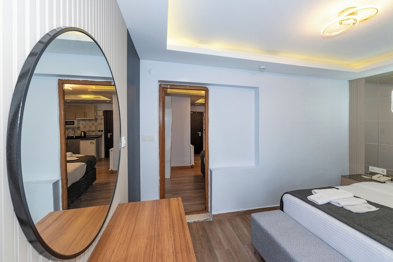 Bedroom 5, T-Square Residence, Beyoğlu