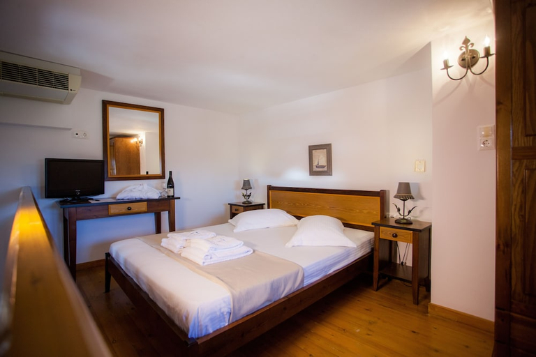 Bedroom 4, Athina Studios & Suites, South Aegean