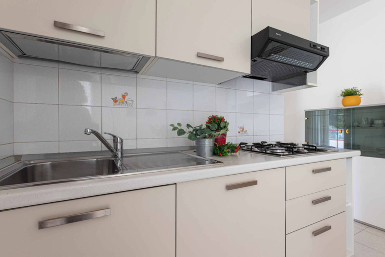 Interior 5, Great Accommodation With Balcony, Venezia