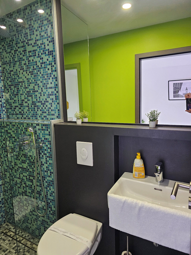 Bathroom 4, Tia Apartments and Rooms, Zagreb