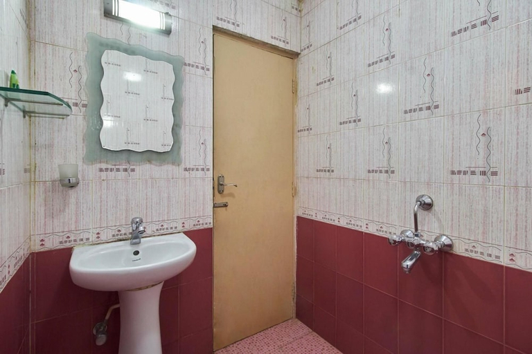 Bathroom 3, Hotel Colva Kinara, South Goa