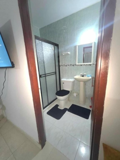 Bathroom 2, Hotel Montserrat, Valledupar