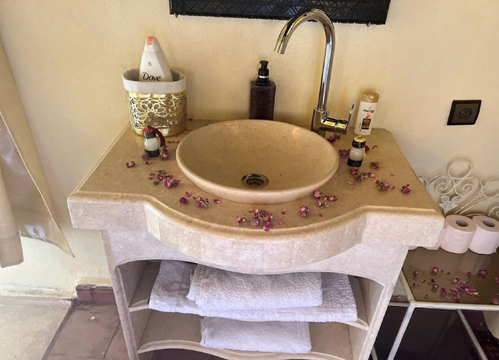 Bathroom, Bivouac Draa - Nuit dans le desert, Ouarzazate