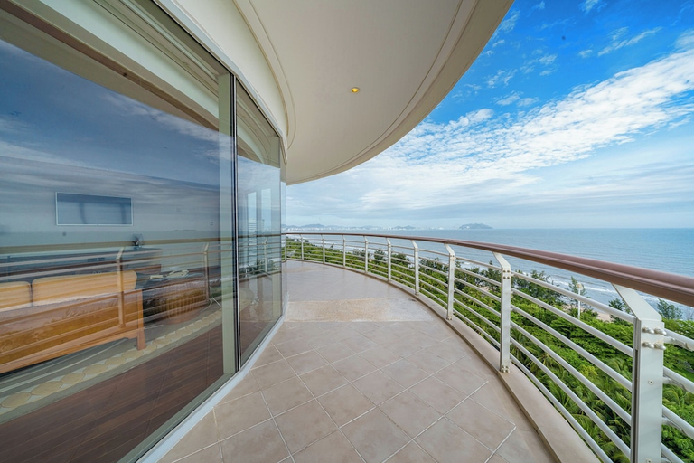 Others, Grand Soluxe, Sanya