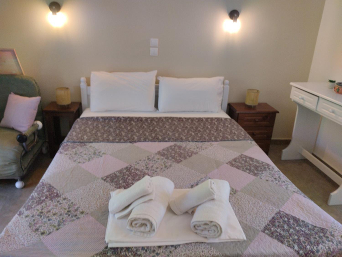 Bedroom 2, Lemi Apartments, Epirus