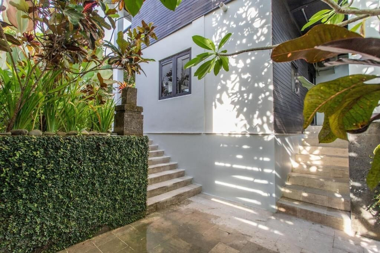 Property grounds 4, Santai Surf House, Tabanan