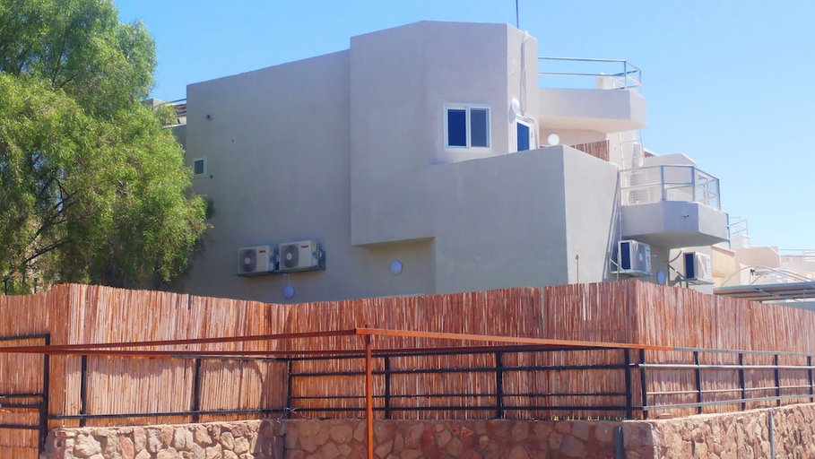 Exterior & Views 2, City Suites