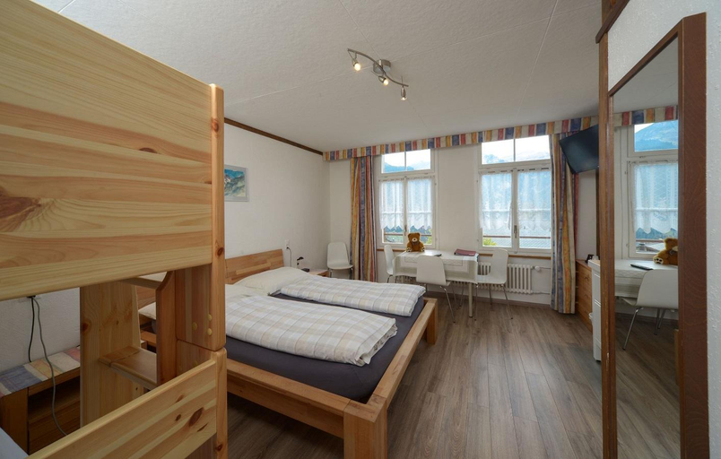 Bedroom 3, Swiss Lodge Hotel Bernerhof Wengen, Interlaken