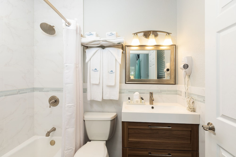 Bathroom 3, Dolphin Point Villas, Monroe