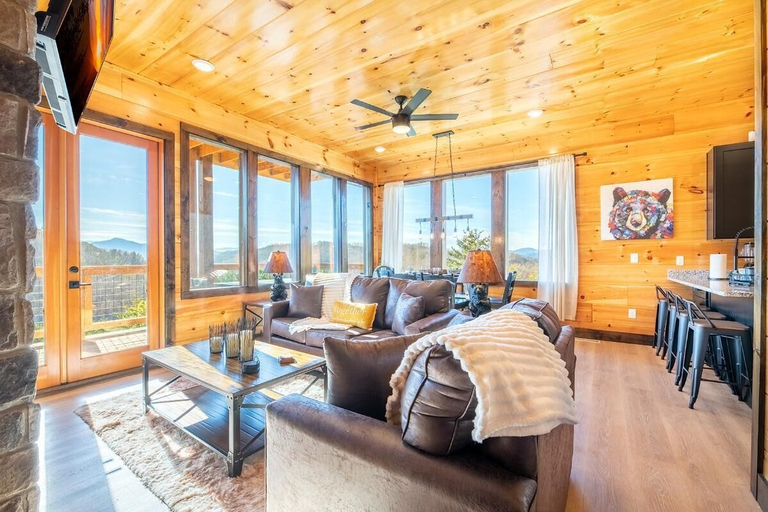 Living area 3, Z - Smoky Peaks Pool Cabin, Sevier