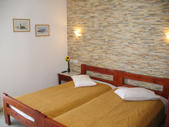 Bedroom 3, Iliovasilema, South Aegean