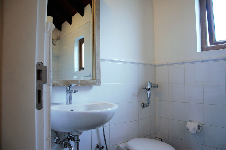 Bathroom 3, Scottish Cottages By Fairway, Nuwara Eliya
